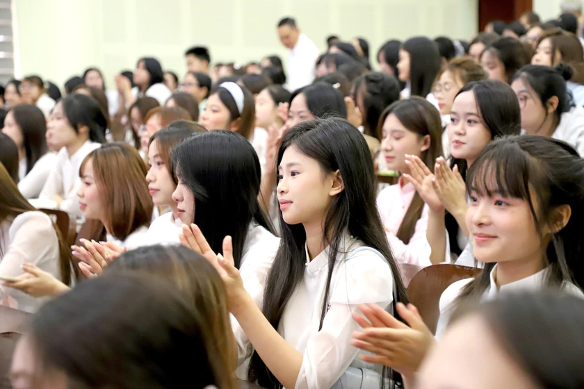 Trường Cao đẳng Sư phạm Trung ương dự kiến s&aacute;p nhập v&agrave;o Trường Đại học Sư phạm H&agrave; Nội - Ảnh 1.