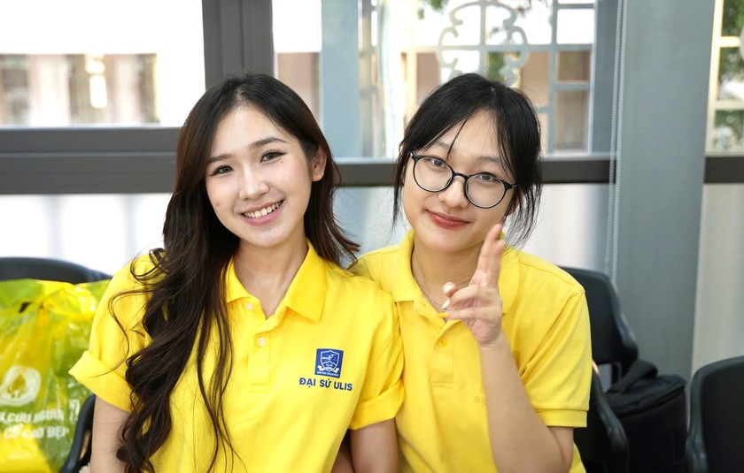 Nhiều ngành học được sắp xếp lại, tuyển sinh đại học 2027 có gì thay đổi? - Ảnh 1.