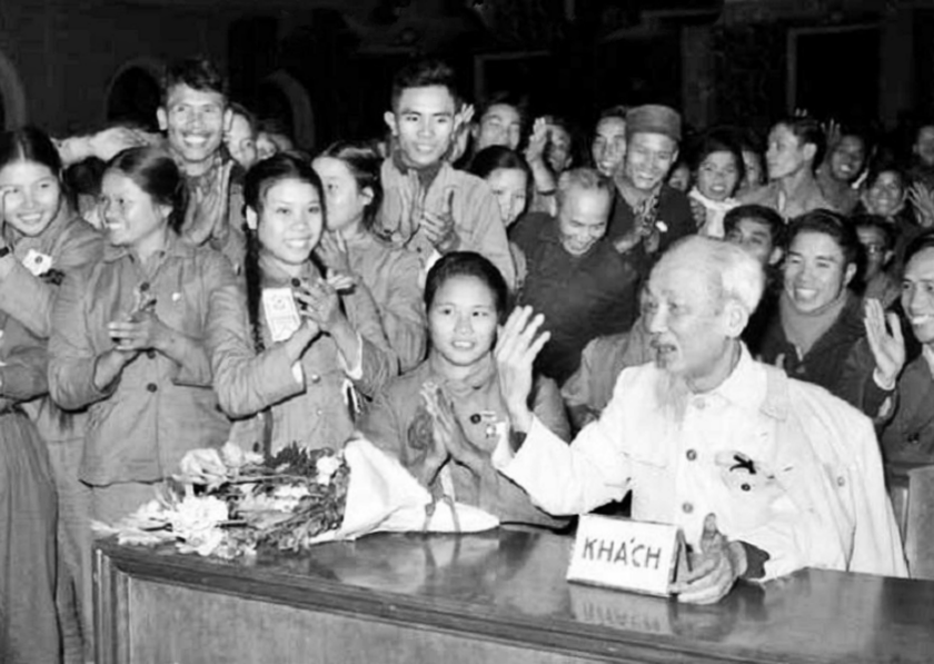 Tư tưởng Hồ Ch&iacute; Minh - Ngọn đuốc soi đường cho con đường b&igrave;nh đẳng, đi l&ecirc;n của phụ nữ Việt Nam - Ảnh 2.
