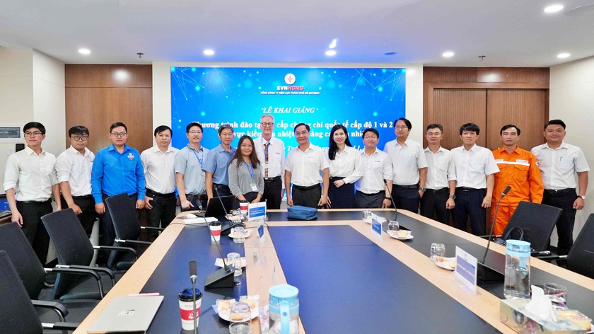 Điện lực Th&agrave;nh phố Hồ Ch&iacute; Minh đ&agrave;o tạo chuy&ecirc;n s&acirc;u v&agrave; cấp chứng chỉ quốc tế về c&ocirc;ng nghệ camera nhiệt - Ảnh 4.