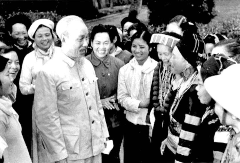 Tư tưởng Hồ Ch&iacute; Minh - Ngọn đuốc soi đường cho con đường b&igrave;nh đẳng, đi l&ecirc;n của phụ nữ Việt Nam - Ảnh 1.