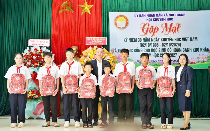 L&atilde;nh đạo th&agrave;nh phố Đ&agrave; Nẵng thăm, ch&uacute;c mừng Hội Khuyến học th&agrave;nh phố nh&acirc;n Ng&agrave;y Khuyến học Việt Nam - Ảnh 7.