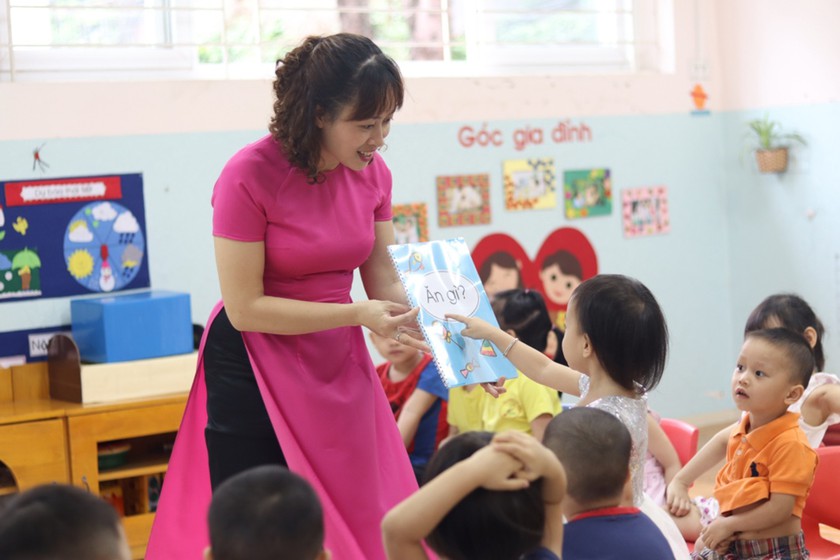 Thời gian giữ hạng của gi&aacute;o vi&ecirc;n mầm non được t&iacute;nh như thế n&agrave;o? - Ảnh 1.