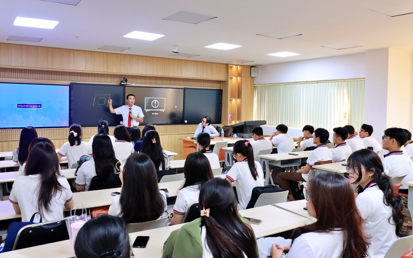 Ng&acirc;n h&agrave;ng thương mại giảm l&atilde;i suất, Trường Đại học Ng&acirc;n h&agrave;ng Th&agrave;nh phố Hồ Ch&iacute; Minh kh&ocirc;ng tăng học ph&iacute; - Ảnh 3.