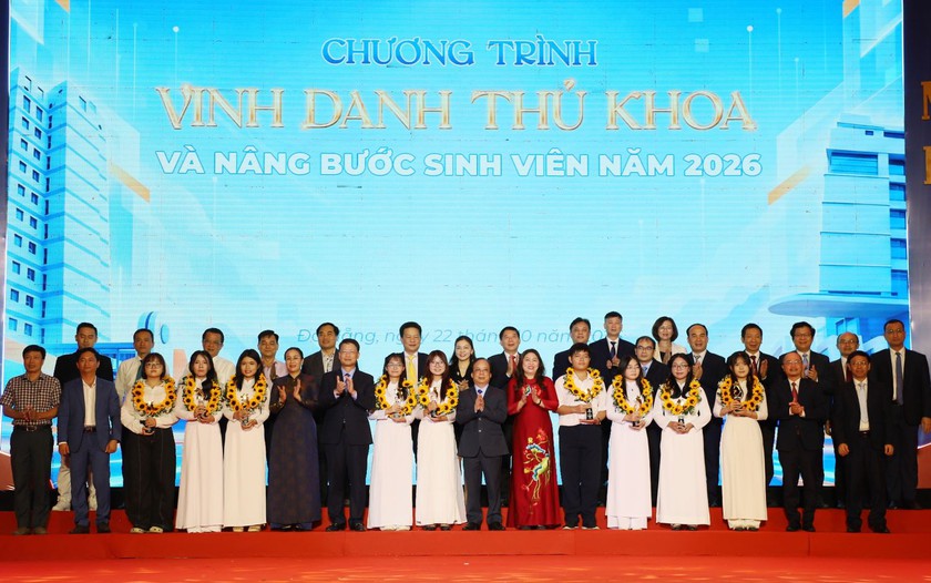 Đại học Đ&agrave; Nẵng 15 năm vinh danh thủ khoa, n&acirc;ng bước sinh vi&ecirc;n - Ảnh 5.