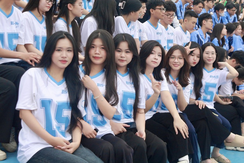 Đề thi chung cấp Sở x&oacute;a bỏ ch&ecirc;nh lệch "đề trường m&igrave;nh dễ hơn trường bạn" - Ảnh 1.