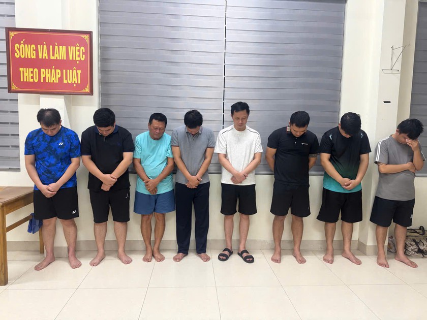 Khởi tố hai giảng vi&ecirc;n đại học li&ecirc;n quan đến đường d&acirc;y b&aacute;n bằng giả, thu lời bất ch&iacute;nh gần 3 tỉ đồng - Ảnh 2.