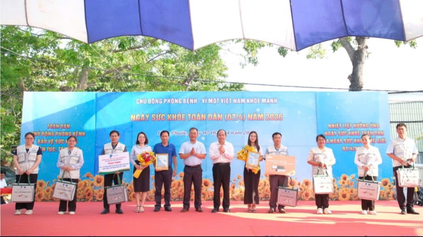 Sau ổ dịch não mô cầu: Nhân rộng mô hình đội chăm sóc sức khỏe liên tục đến 100% Trạm Y tế xã, phường - Ảnh 2.