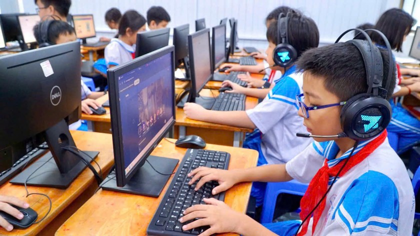 Chuyển đổi số gi&aacute;o dục: Nền tảng để "bước" đến AI - Ảnh 2.