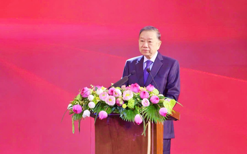 Tổng B&iacute; thư, Chủ tịch nước T&ocirc; L&acirc;m dự kỷ niệm 50 năm th&agrave;nh lập Đại học Kinh tế Th&agrave;nh phố Hồ Ch&iacute; Minh - Ảnh 2.