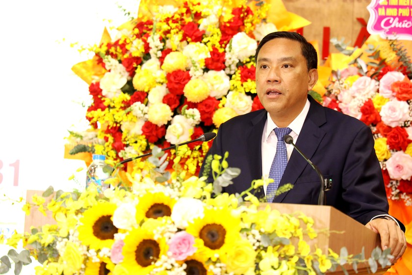Xây dựng đội ngũ người làm báo Lào Cai chuyên nghiệp, nhân văn, hiện đại - Ảnh 4.