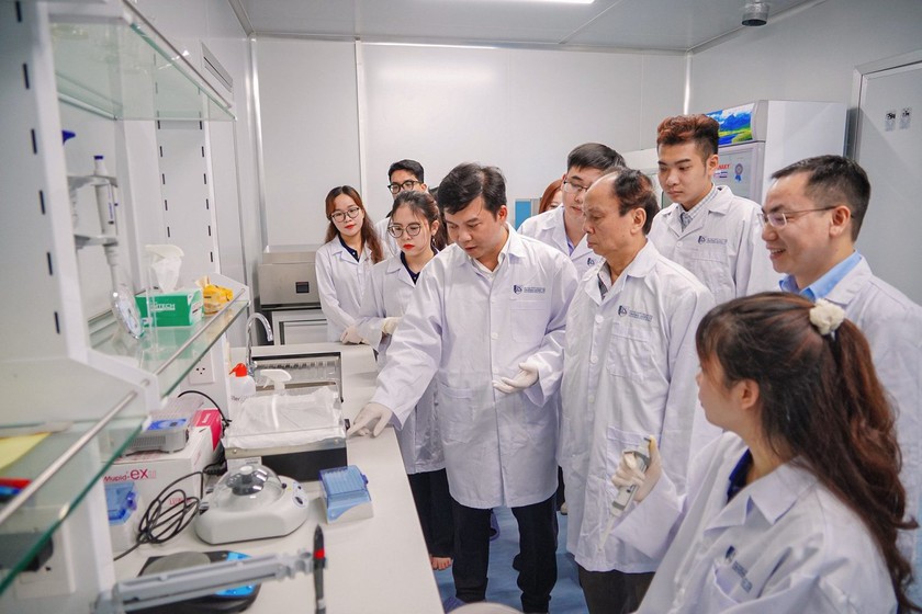 Nhóm nghiên cứu mạnh cần có tối thiểu 50% thành viên là giảng viên cơ hữu, nghiên cứu viên cơ hữu - Ảnh 1.