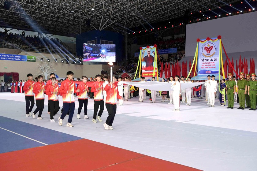Hơn 2.500 vận động vi&ecirc;n, tranh t&agrave;i ở 18 m&ocirc;n thi đấu tại Đại hội Thể dục thể thao tỉnh L&agrave;o Cai lần thứ I - Ảnh 6.