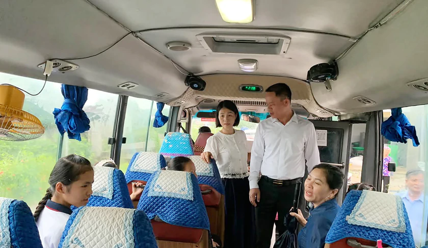 Nghệ An y&ecirc;u cầu xử l&iacute; nghi&ecirc;m h&agrave;nh vi cản trở người kh&aacute;c đưa học sinh đến trường - Ảnh 6.