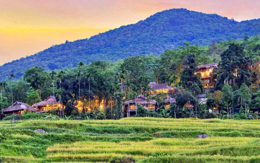 Thanh Ho&aacute; s&ocirc;i động kh&ocirc;ng kh&iacute; du lịch 2 th&aacute;ng cuối năm 2026 - Ảnh 2.