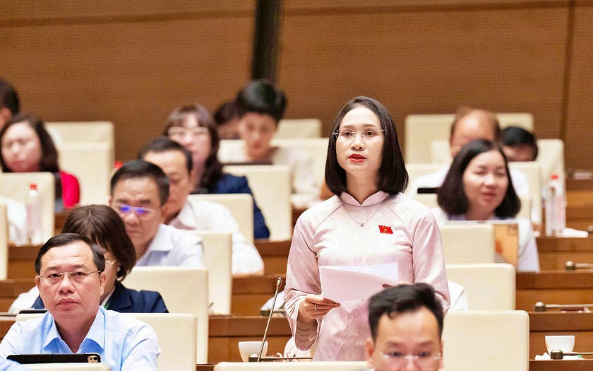 Cần có chính sách đãi ngộ thực chất cho giáo viên - Ảnh 1.