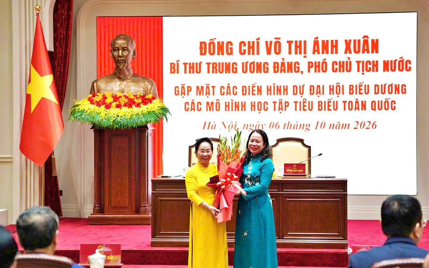 Ph&oacute; Chủ tịch nước V&otilde; Thị &Aacute;nh Xu&acirc;n gặp mặt c&aacute;c điển h&igrave;nh học tập ti&ecirc;u biểu to&agrave;n quốc - Ảnh 2.