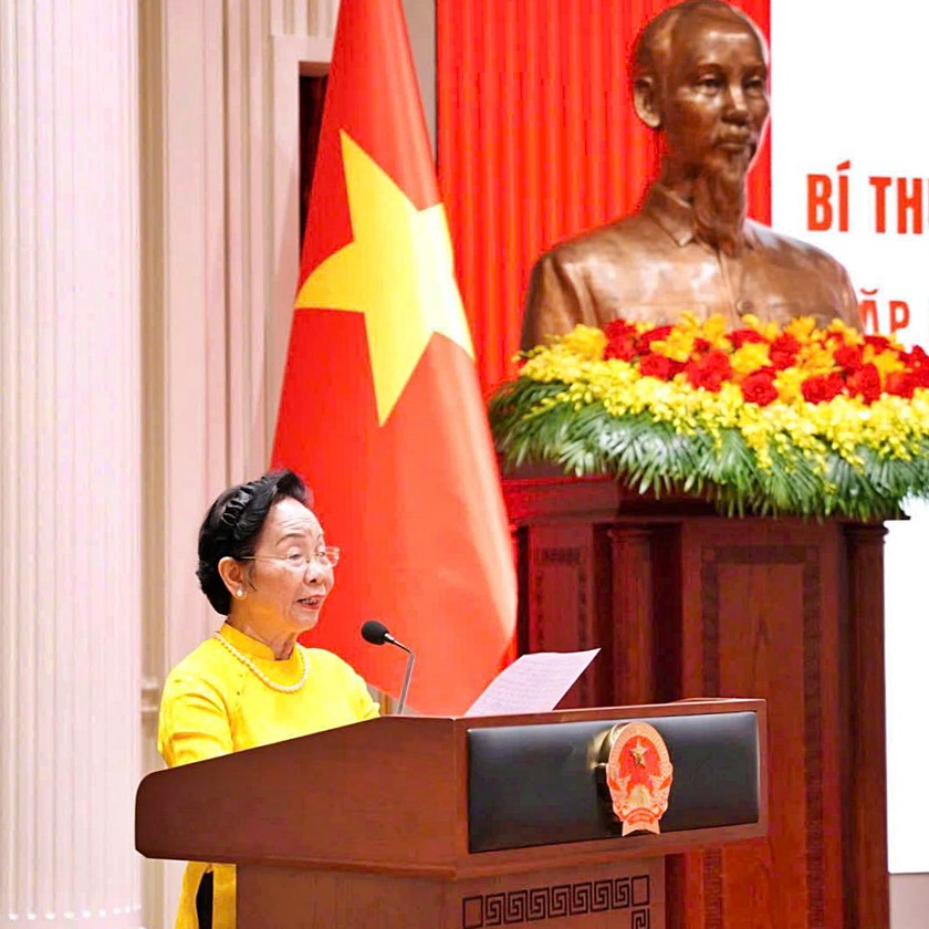 Ph&oacute; Chủ tịch nước V&otilde; Thị &Aacute;nh Xu&acirc;n gặp mặt c&aacute;c điển h&igrave;nh học tập ti&ecirc;u biểu to&agrave;n quốc - Ảnh 10.