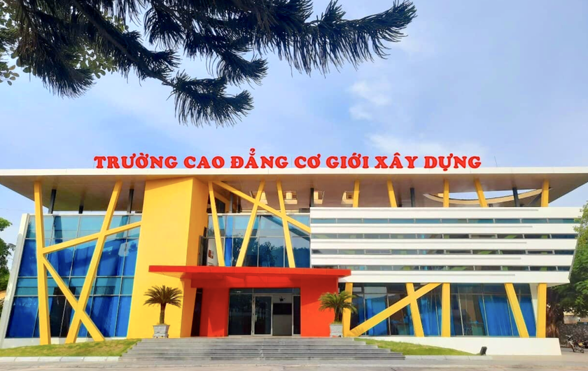 Chuyển giao 9 cơ sở gi&aacute;o dục từ Bộ về địa phương quản l&yacute; - Ảnh 1.
