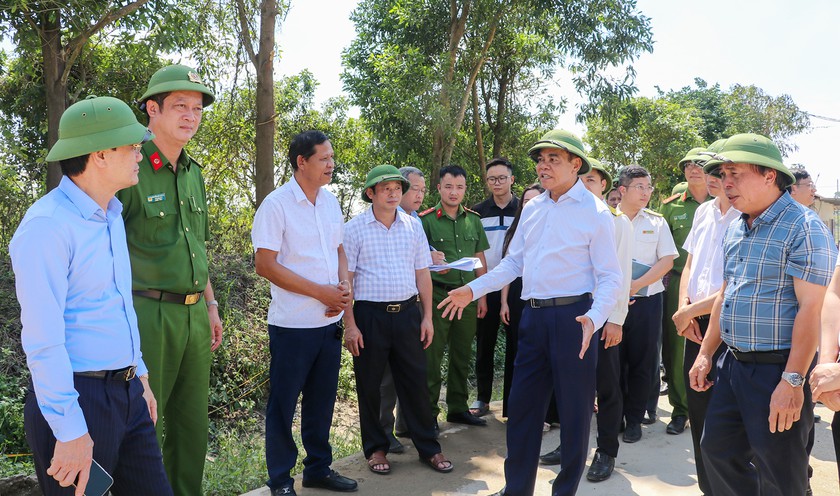 Chủ tịch tỉnh Nghệ An thị s&aacute;t y&ecirc;u cầu dừng hoạt động 9 mỏ, bến c&aacute;t - Ảnh 3.