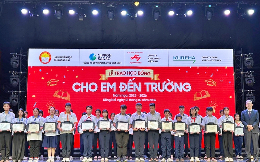 Đồng Nai trao học bổng "Cho em đến trường" và hành trình thắp sáng ước mơ - Ảnh 3.