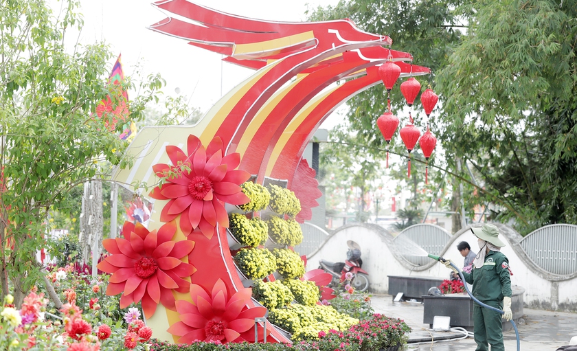 Nghệ An rộn r&agrave;ng sắc xu&acirc;n đ&oacute;n Tết B&iacute;nh Ngọ - Ảnh 6.