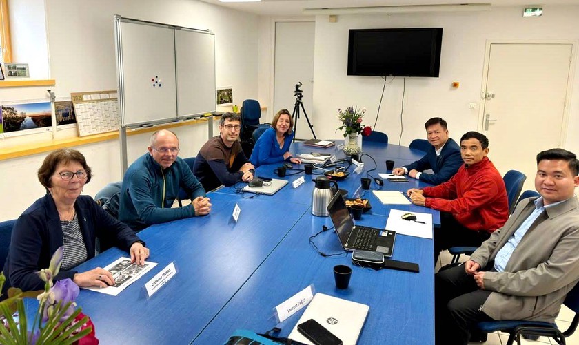 Giữ vững màu xanh Hoàng Liên bằng tri thức và tình yêu với rừng - Ảnh 12.