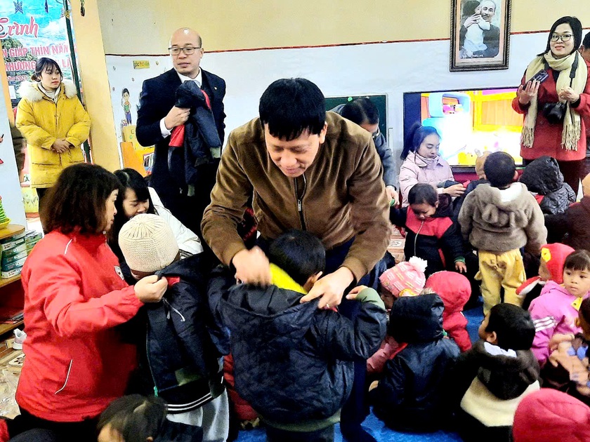 N&acirc;ng cao hiệu quả hoạt động v&agrave; ph&aacute;t triển sản xuất kinh doanh bền vững ở C&ocirc;ng ty cổ phần Cấp nước L&agrave;o Cai - Ảnh 2.