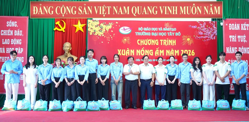Xu&acirc;n khuyến học 2026: Khi tết l&agrave; m&ugrave;a gieo hạt giống tri thức - Ảnh 3.