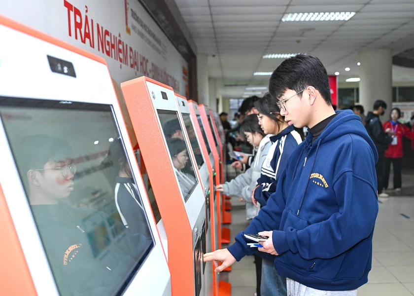 Thủ khoa thi đánh giá tư duy Đại học Bách khoa Hà Nội đạt 96,1/100 điểm - Ảnh 1.