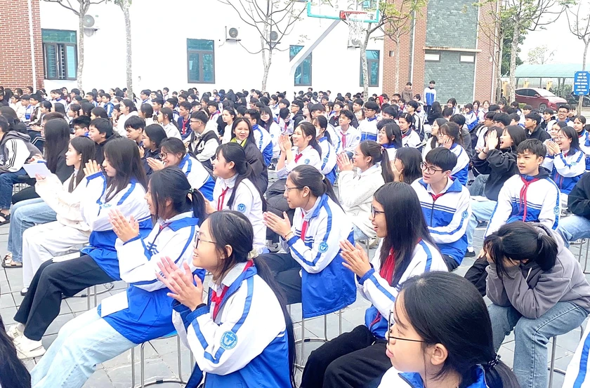 Ph&uacute; Thọ c&ocirc;ng bố cấu tr&uacute;c v&agrave; đề thi tham khảo lớp 10 m&ocirc;n Tiếng Anh năm học 2026-2027 - Ảnh 1.