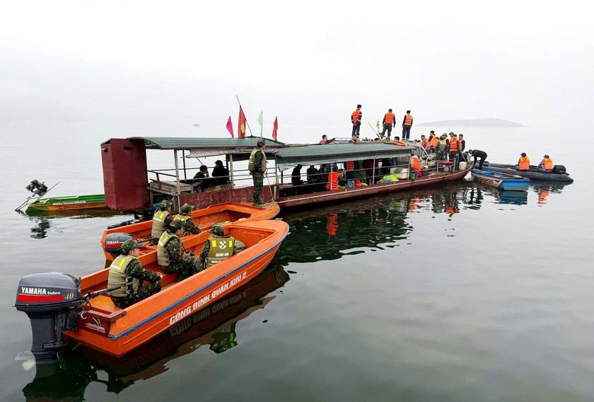 T&igrave;m thấy to&agrave;n bộ 6 nạn nh&acirc;n vụ ch&igrave;m t&agrave;u tr&ecirc;n hồ Th&aacute;c B&agrave; - Ảnh 3.