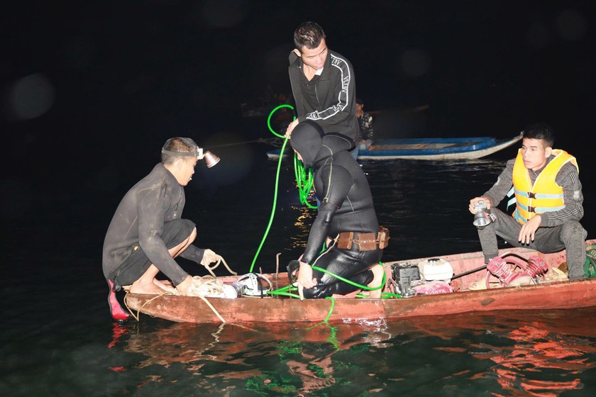 L&agrave;o Cai huy động tối đa nh&acirc;n lực v&agrave; phương tiện t&igrave;m kiếm nạn nh&acirc;n ch&igrave;m t&agrave;u tr&ecirc;n hồ Th&aacute;c B&agrave; - Ảnh 7.
