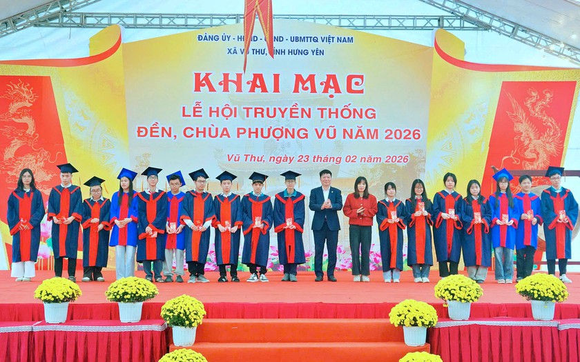Khai b&uacute;t đầu Xu&acirc;n lan tỏa truyền thống hiếu học v&agrave; phong tr&agrave;o chuyển đổi số - Ảnh 1.