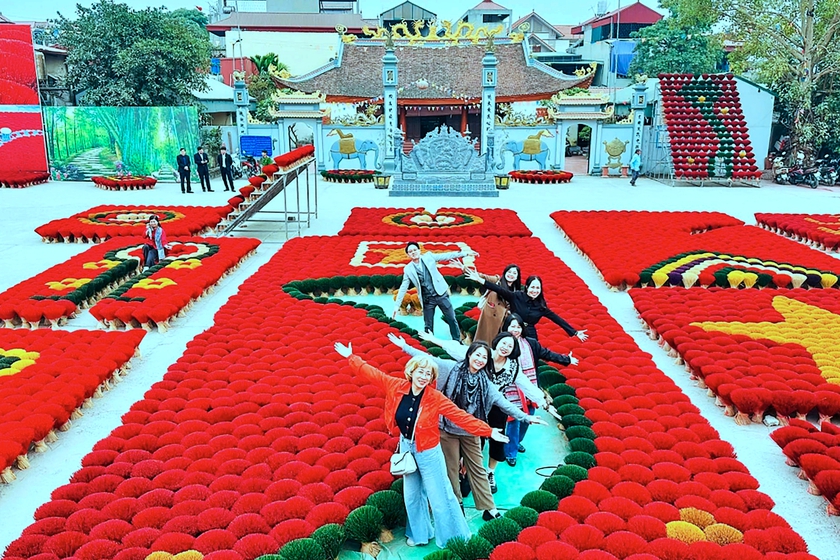 Tết Bính Ngọ ghi nhận kỷ lục khách du lịch quốc tế thăm Việt Nam - Ảnh 1.