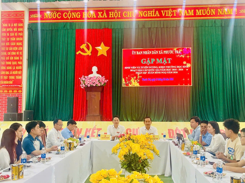 X&atilde; Phước Tr&agrave;, Đ&agrave; Nẵng gặp mặt sinh vi&ecirc;n đầu Xu&acirc;n, lan tỏa kh&aacute;t vọng học tập suốt đời - Ảnh 1.