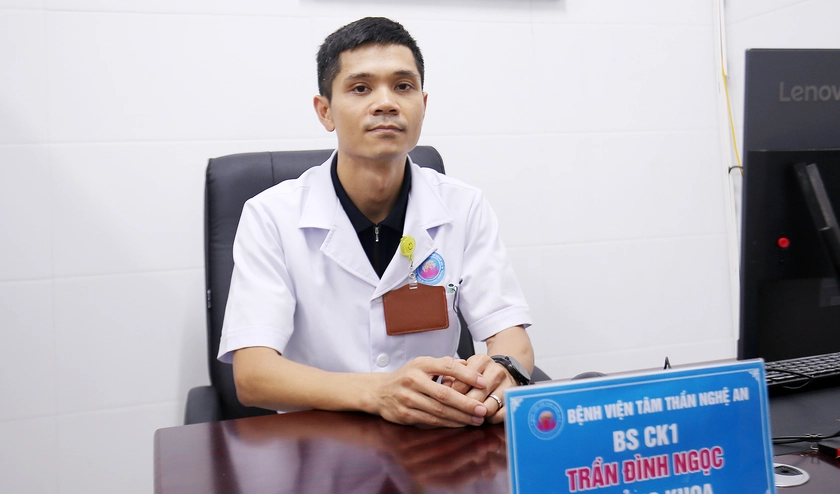 Chuyện về nữ bác sĩ 'làm bạn' với người bệnh ở Khoa Tâm thần Nam - Ảnh 4.