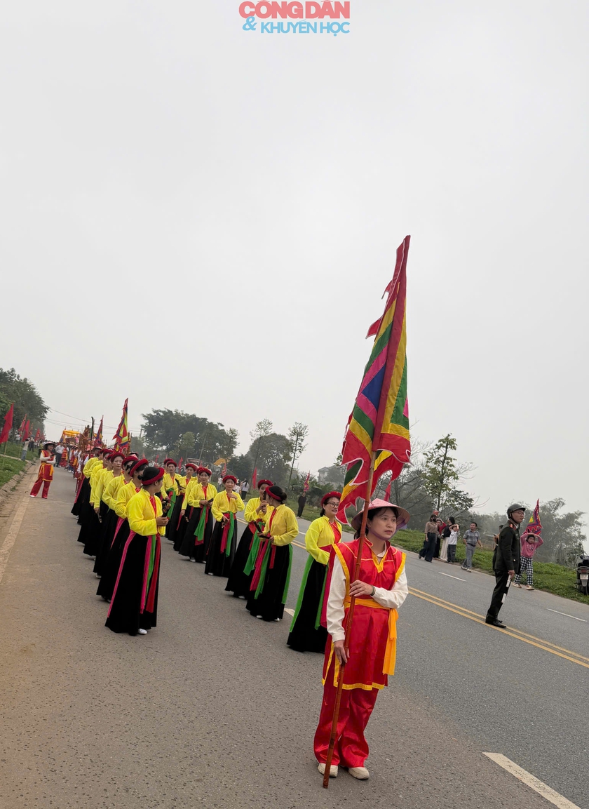 Sau 19 năm, một lễ hội d&acirc;n gian được kh&ocirc;i phục lại ở Ph&uacute; Thọ: Sức sống mới từ sự trao truyền thế hệ - Ảnh 7.