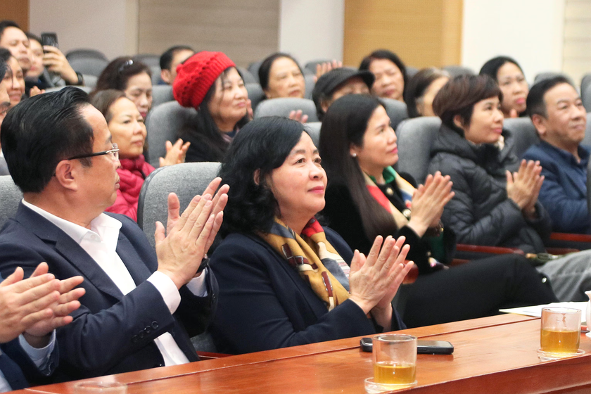 Hội nghị lấy &yacute; kiến cử tri nơi cư tr&uacute; đối với người ứng cử đại biểu Quốc hội tại phường Xu&acirc;n Đỉnh - Ảnh 1.