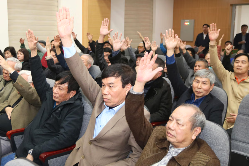 Hội nghị lấy &yacute; kiến cử tri nơi cư tr&uacute; đối với người ứng cử đại biểu Quốc hội tại phường Xu&acirc;n Đỉnh - Ảnh 3.