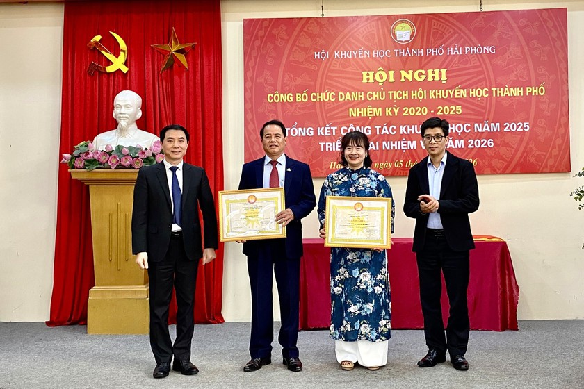 Hội Khuyến học th&agrave;nh phố Hải Ph&ograve;ng c&ocirc;ng bố chức danh Chủ tịch Hội - Ảnh 1.