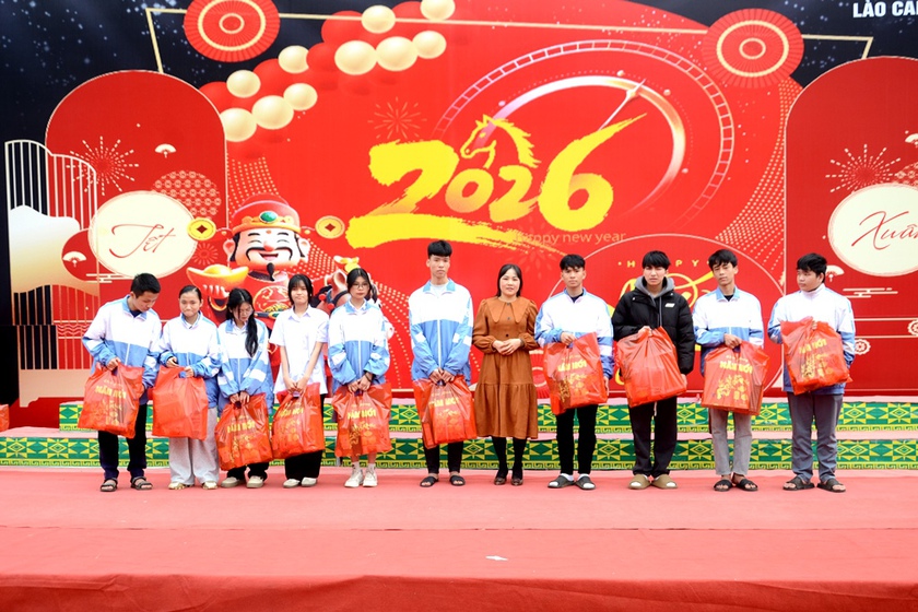 &ldquo;Xu&acirc;n y&ecirc;u thương - Tết sum vầy&rdquo; ở Trung t&acirc;m gi&aacute;o dục nghề nghiệp -  Gi&aacute;o dục thường xuy&ecirc;n L&agrave;o Cai - Cam Đường - Ảnh 6.