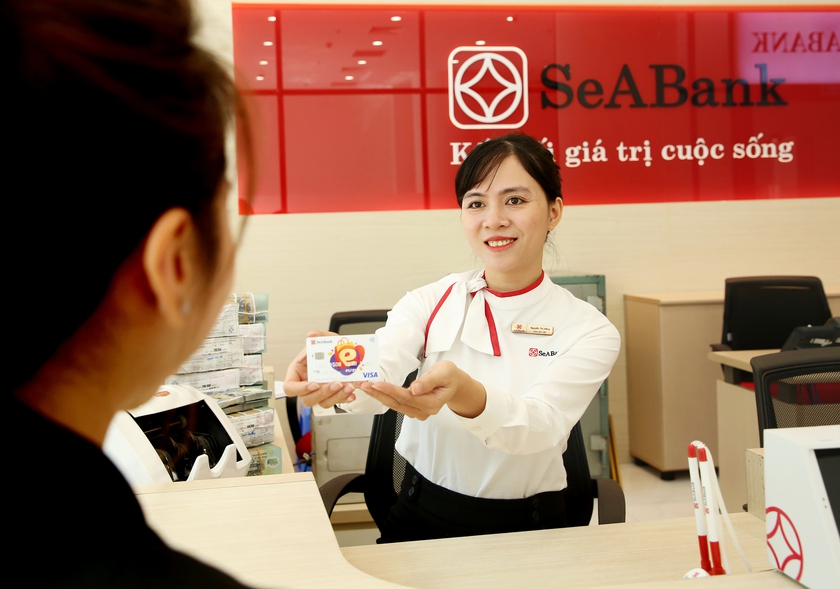 Ng&acirc;n h&agrave;ng đẩy mạnh k&iacute;ch cầu ti&ecirc;u d&ugrave;ng dịp Tết B&iacute;nh Ngọ 2026 bằng ưu đ&atilde;i thẻ t&iacute;n dụng- Ảnh 2.