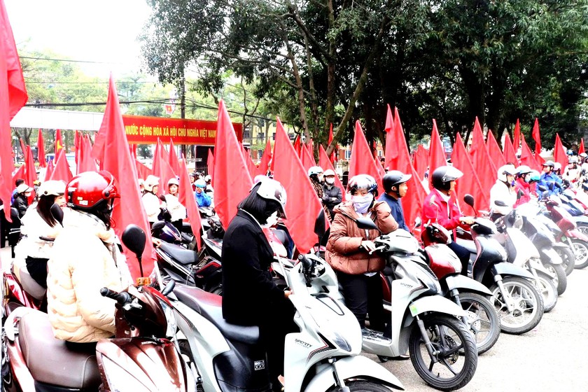 L&atilde;nh đạo phường L&agrave;o Cai diễu h&agrave;nh cổ động tuy&ecirc;n truyền bầu cử  - Ảnh 2.