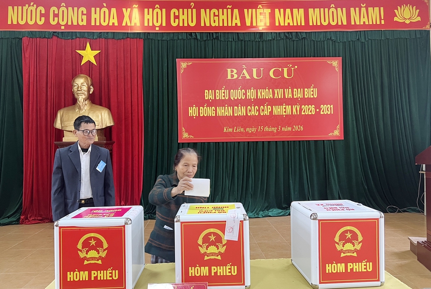 Cử tri trên quê hương Bác phấn khởi đi bầu cử từ sáng sớm - Ảnh 7.