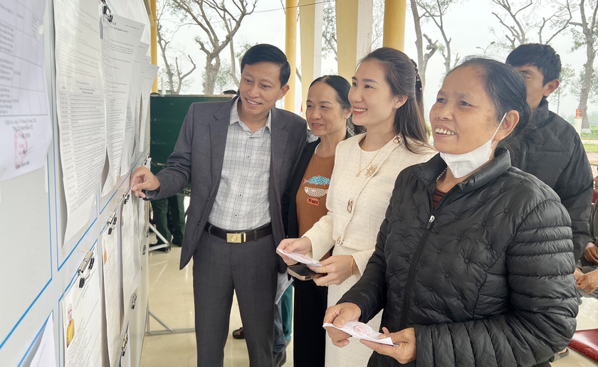 Cử tri trên quê hương Bác phấn khởi đi bầu cử từ sáng sớm - Ảnh 2.