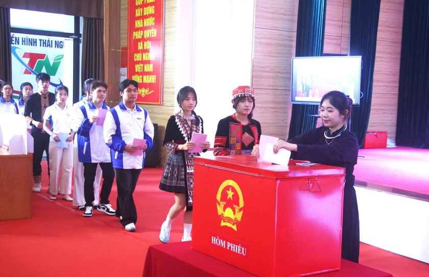 Th&aacute;i Nguy&ecirc;n: 99,96% cử tri tham gia bỏ phiếu bầu cử đại biểu Quốc hội v&agrave; HĐND c&aacute;c cấp - Ảnh 2.