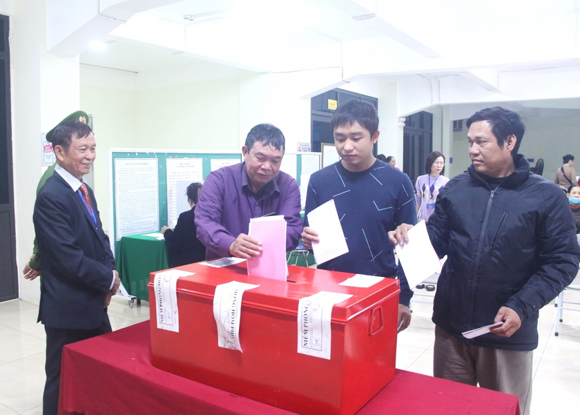 Th&aacute;i Nguy&ecirc;n: 99,96% cử tri tham gia bỏ phiếu bầu cử đại biểu Quốc hội v&agrave; HĐND c&aacute;c cấp - Ảnh 3.