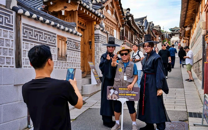 "Thợ săn quỷ Kpop" gia tăng sốt du lịch phim trường với ấn tượng Oscar - Ảnh 5.