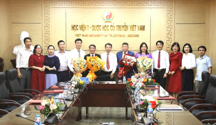 Học viện Y - Dược học cổ truyền Việt Nam bổ nhiệm lại bốn ph&oacute; Gi&aacute;o sư - Ảnh 1.